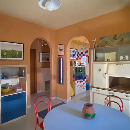 Rainbow Seafront Apartment *